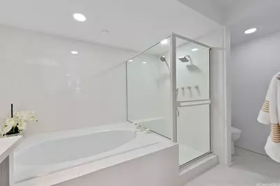 1015 Wilder Avenue #903, Honolulu, HI 96822 - Photo 12