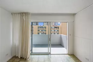 2421 Ala Wai Blvd, Honolulu, HI 96815 - Photo 10