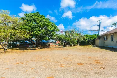 99-028 Moanalua Road, Aiea, HI 96701 - Photo 16