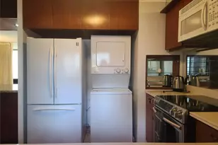 1910 Ala Moana Blvd, Honolulu, HI 96815 - Photo 4