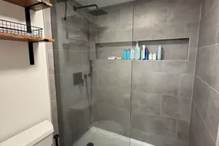 2444 Hihiwai St, Honolulu, HI 96826 - Photo 12