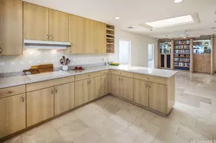 55 Poipu Dr, Honolulu, HI 96825 - Photo 10