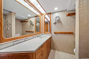 2825 S King St, Honolulu, HI 96826 - Photo 14