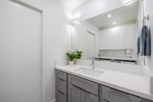 2500 Kalakaua Ave, Honolulu, HI 96815 - Photo 18