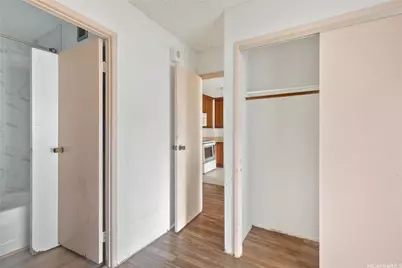 1255 Nuuanu Avenue #E404, Honolulu, HI 96817 - Photo 14