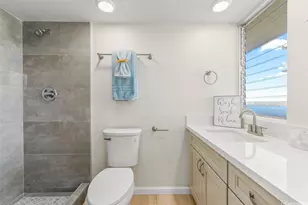 3056 Kalakaua Ave, Honolulu, HI 96815 - Photo 18