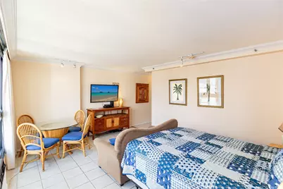 134 Kapahulu Avenue #920, Honolulu, HI 96815 - Photo 6