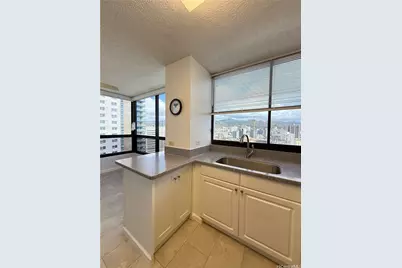 876 Curtis Street #2705, Honolulu, HI 96813 - Photo 4