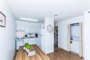 1448 Young St, Honolulu, HI 96814 - Photo 12