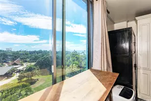134 Kapahulu Ave, Honolulu, HI 96815 - Photo 2