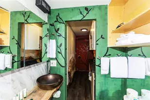 134 Kapahulu Ave, Honolulu, HI 96815 - Photo 14