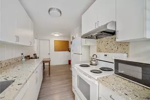 726 Menehune Ln, Honolulu, HI 96826 - Photo 20