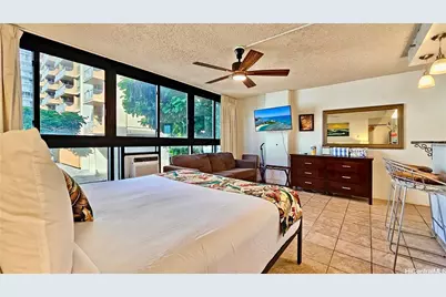 134 Kapahulu Avenue #220, Honolulu, HI 96815 - Photo 1