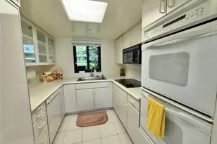 1015 Wilder Ave, Honolulu, HI 96822 - Photo 6