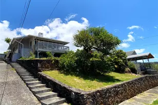 1074 Lanui Pl, Honolulu, HI 96817 - Photo 1