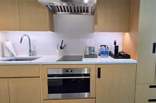 1390 Kapiolani Blvd, Honolulu, HI 96814 - Photo 1