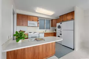 2937 Kalakaua Ave, Honolulu, HI 96815 - Photo 12