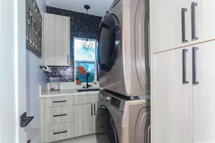 654 N Judd St, Honolulu, HI 96817 - Photo 14