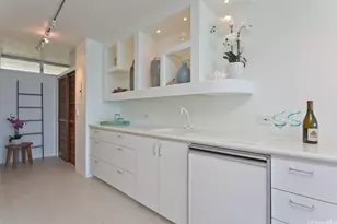 2877 Kalakaua Ave, Honolulu, HI 96815 - Photo 16