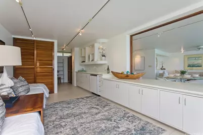 2877 Kalakaua Avenue #601, 602, Honolulu, HI 96815 - Photo 14