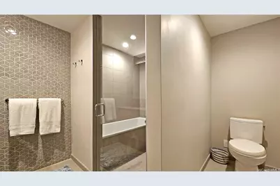 1000 Auahi Street #3504, Honolulu, HI 96814 - Photo 10