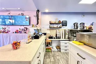 1617 Kapiolani Blvd, Honolulu, HI 96814 - Photo 1