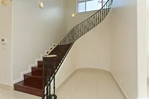 2004 Skyline Dr, Honolulu, HI 96817 - Photo 10