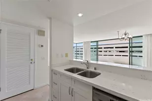 1341 Kapiolani Blvd, Honolulu, HI 96814 - Photo 12