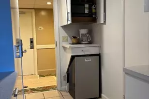 1850 Ala Moana Blvd, Honolulu, HI 96815 - Photo 10