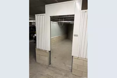 1001 Queen Street #S5-16, Honolulu, HI 96814 - Photo 2