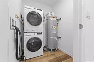 1515 Liona St, Honolulu, HI 96814 - Photo 14