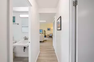 731 Amana St, Honolulu, HI 96814 - Photo 12