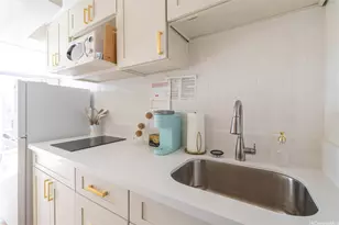 2427 Kuhio Ave, Honolulu, HI 96815 - Photo 16