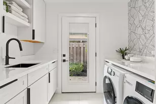 1251 Kainui Dr, Kailua, HI 96734 - Photo 18