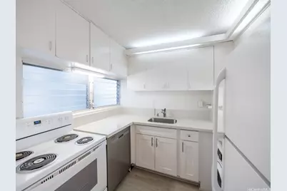 2421 Ala Wai Boulevard #1205, Honolulu, HI 96815 - Photo 4