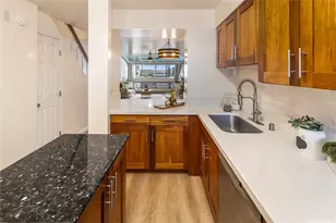 500 University Ave, Honolulu, HI 96826 - Photo 10