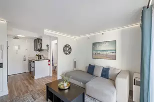 2427 Kuhio Ave, Honolulu, HI 96815 - Photo 2