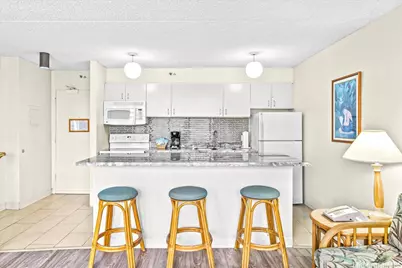 201 Ohua Avenue #1611-1, Honolulu, HI 96815 - Photo 4