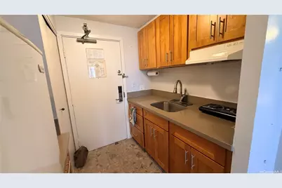 1700 Ala Moana Boulevard #1902, Honolulu, HI 96815 - Photo 4