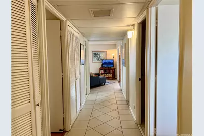 2440 Kuhio Avenue #2105, Honolulu, HI 96815 - Photo 16