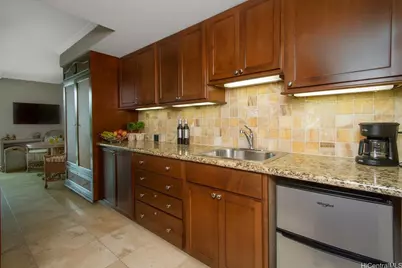 2045 Kalakaua Avenue #214, Honolulu, HI 96815 - Photo 8