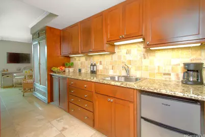 2045 Kalakaua Avenue #214, Honolulu, HI 96815 - Photo 8