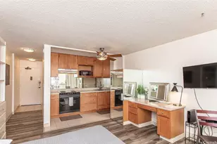 2345 Ala Wai Blvd, Honolulu, HI 96815 - Photo 16