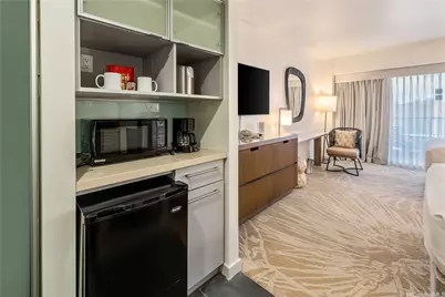 410 Atkinson Drive #1018, Honolulu, HI 96814 - Photo 4