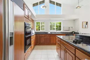2910 Kalawao St, Honolulu, HI 96822 - Photo 8