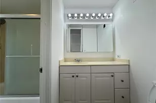 2085 Ala Wai Blvd, Honolulu, HI 96815 - Photo 8
