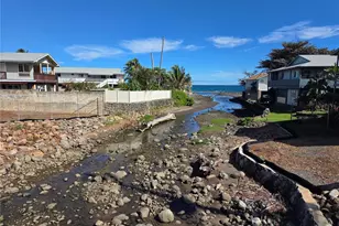 54-016 Pipilani Pl, Hauula, HI 96717 - Photo 18