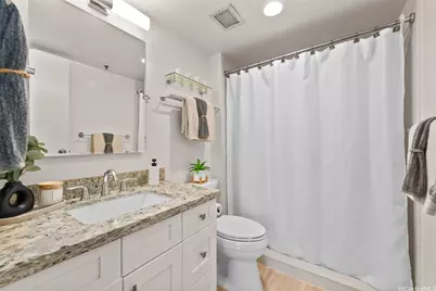 2101 Nuuanu Avenue #1-2002, Honolulu, HI 96817 - Photo 8