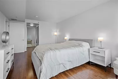 1009 Kapiolani Boulevard #4707, Honolulu, HI 96814 - Photo 10