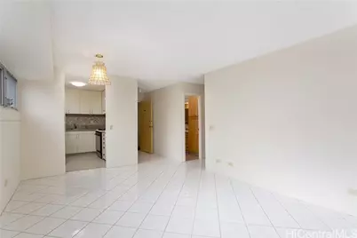 2465 Kuhio Avenue #918, Honolulu, HI 96815 - Photo 4